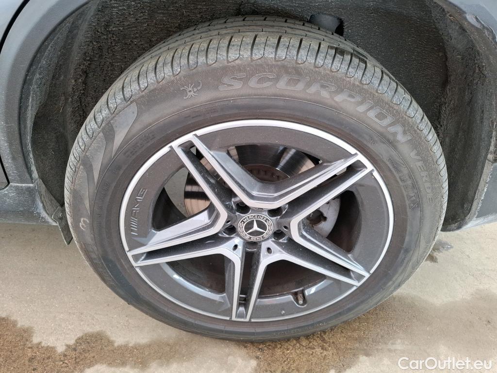  Mercedes  G-Klasee MERCEDES-BENZ GLC Coupe / 2019 / 5P / Coupé GLC 300 e Business Line 4Matic #32