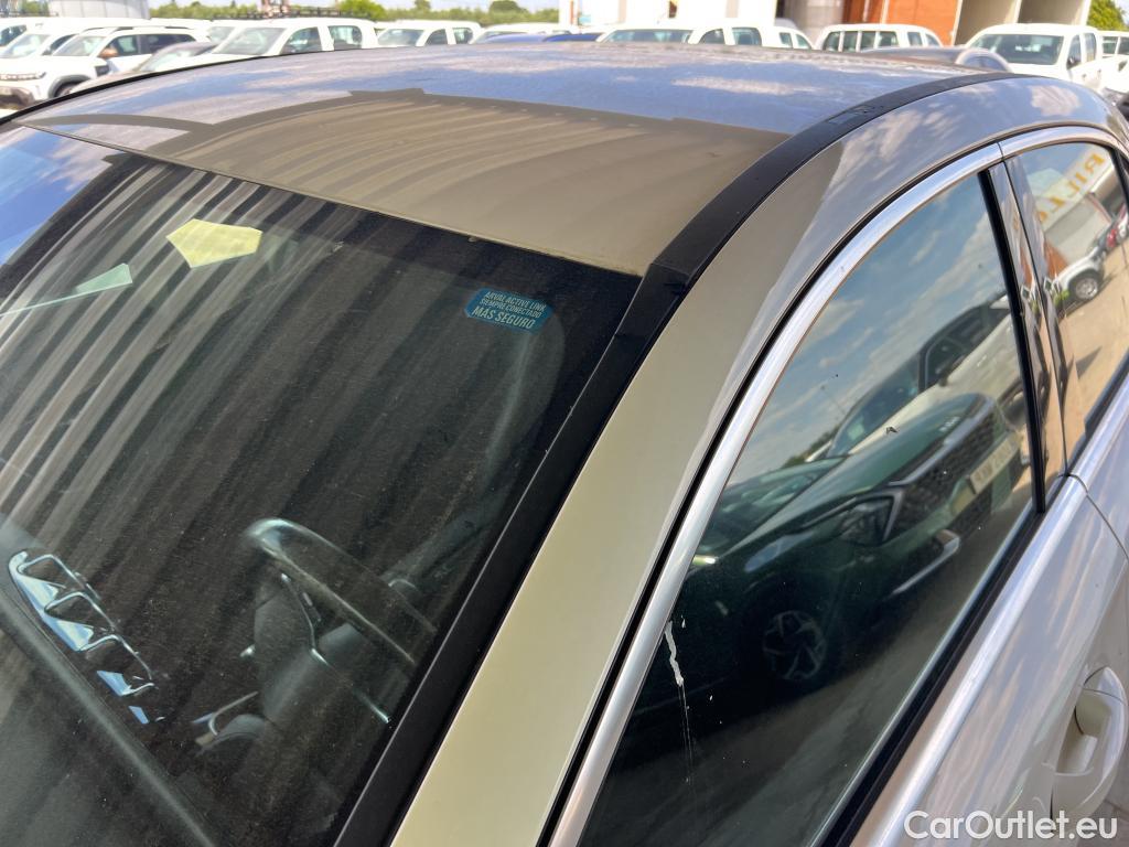  Mercedes  A-Klasse Clase A A 180 d (177.003) 1.5 115CV MT6 E6dT #27