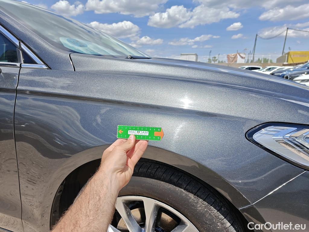  Ford  Mondeo FORD  / 2014 / 5P / berlina con portón 2.0 TDCi 110kW (150CV) Titanium 235 #31