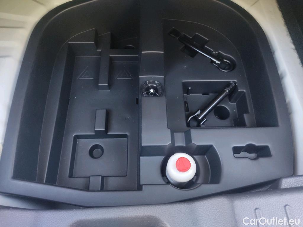  Nissan  Juke NISSAN  / 2019 / 5P / crossover DIG-T 84 kW (114 CV) DCT 7 V N-Connecta #5