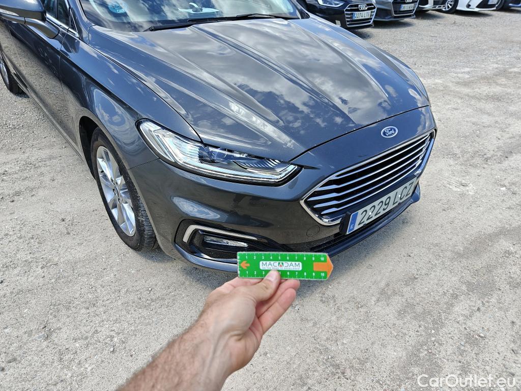  Ford  Mondeo FORD  / 2014 / 5P / berlina con portón 2.0 TDCi 110kW (150CV) Titanium 235 #38