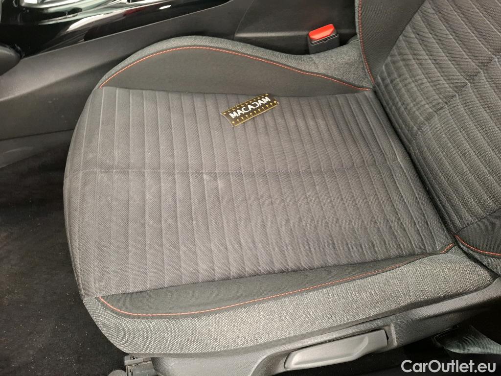  Peugeot  2008 PEUGEOT  / 2019 / 5P / Crossover PureTech 130 S&S EAT8 ACTIVE PACK #13