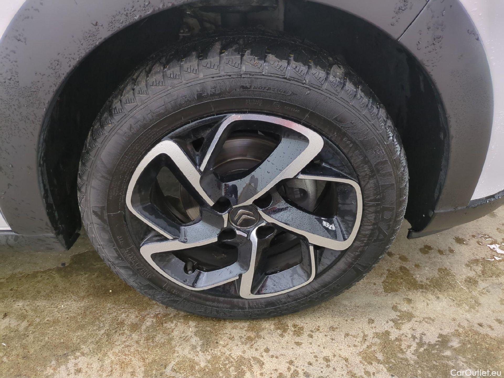  Citroen  C3  Shine 1.2 PureTech 110CV BVM6 E6d #2