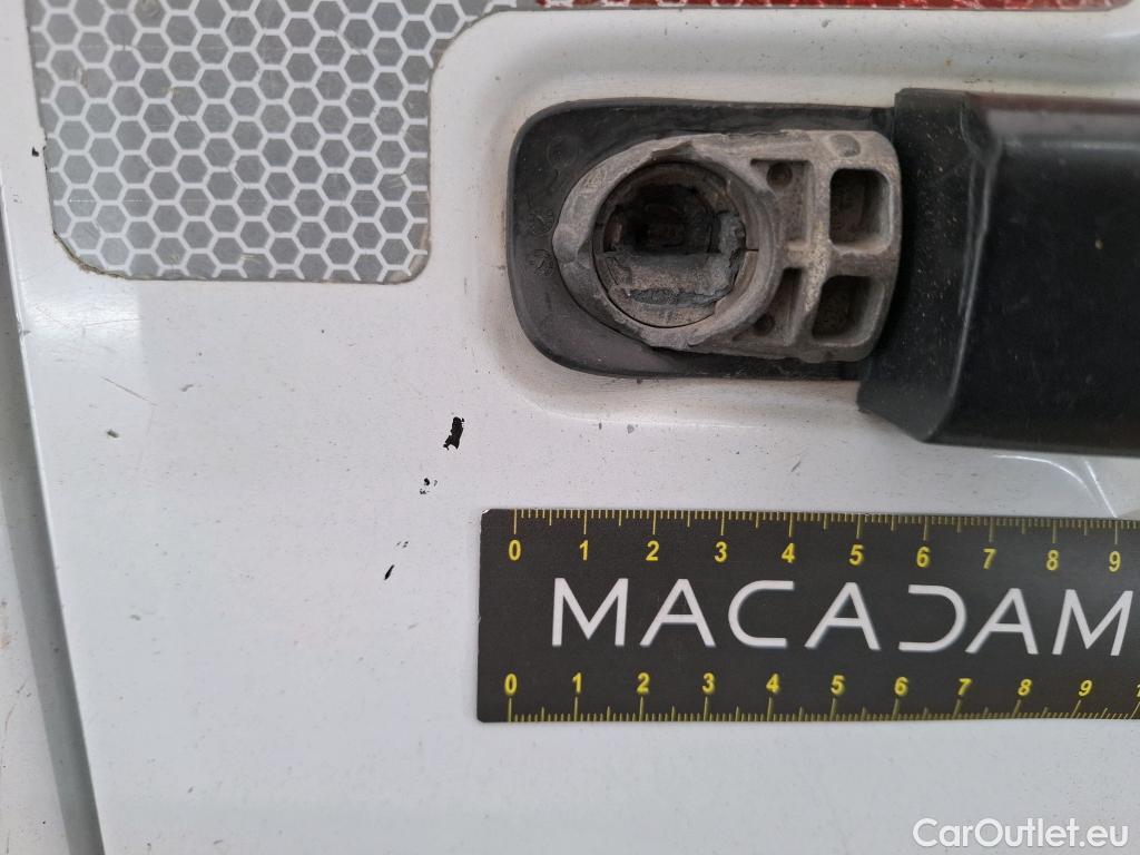  Renault  Master  III Fourgon L2H2 3 5 Grand Confort dCi 135CV BVM6 E5 #25