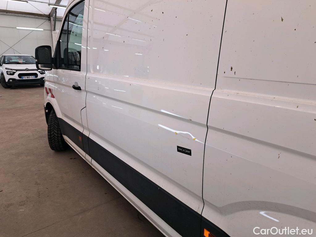  Volkswagen  Crafter  Fourgon Fourgon 35 mittlerer Radstand mit Hochdach FWD 2.0 140CV BVM6 #1