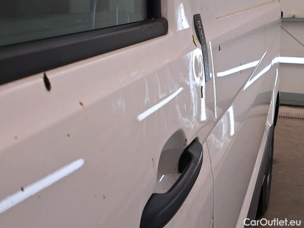  Volkswagen  Crafter  Fourgon Fourgon 35 mittlerer Radstand mit Hochdach FWD 2.0 140CV BVM6 #15