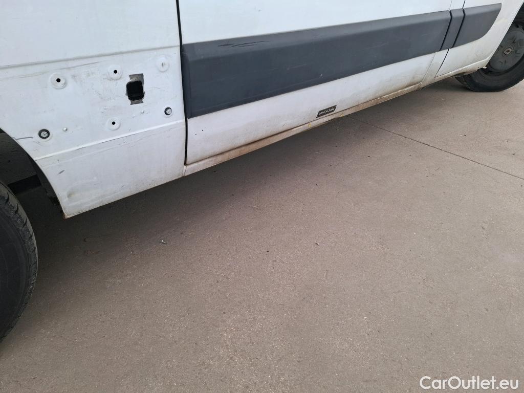  Renault  Master  III Fourgon L2H2 3 5 Grand Confort dCi 135CV BVM6 E5 #20