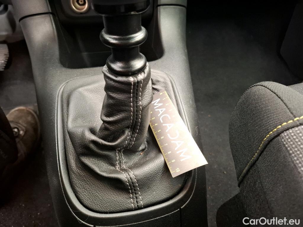 Citroen  C3 CITROEN  Société / 2020 / 5P / Berline / VU BlueHDi 100 SandS BVM6 Feel Nav #15