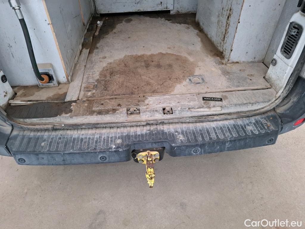  Renault  Master  III Fourgon L2H2 3 5 Grand Confort dCi 135CV BVM6 E5 #39