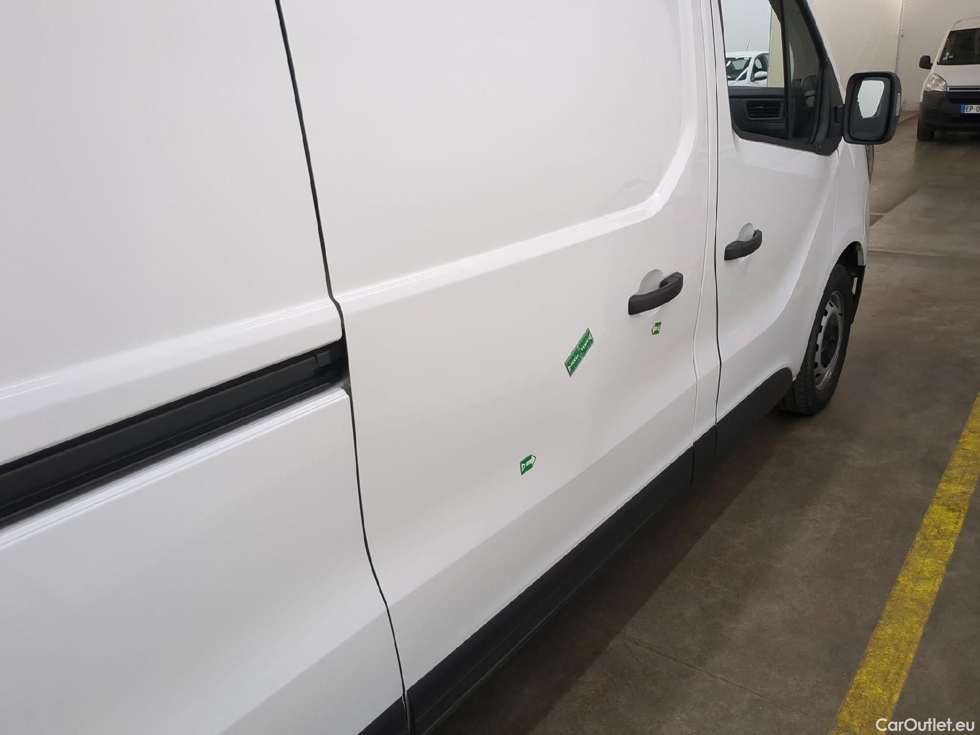  Renault  Trafic  III Fourgon L2H1 3T Confort 2.0 dCi 130CV BVM6 E6d #14