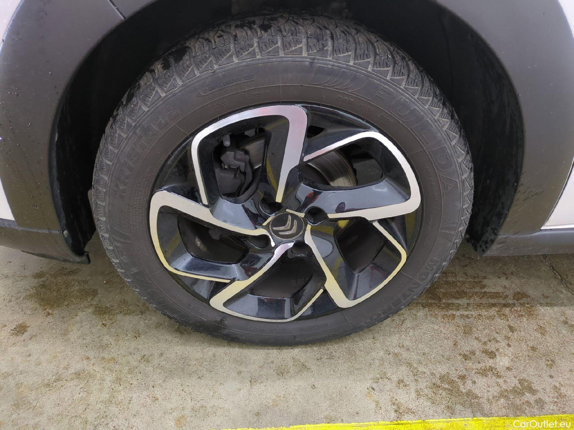  Citroen  C3  Shine 1.2 PureTech 110CV BVM6 E6d #1