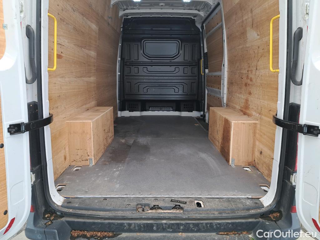  Volkswagen  Crafter  Fourgon Fourgon 35 mittlerer Radstand mit Hochdach FWD 2.0 140CV BVM6 #12
