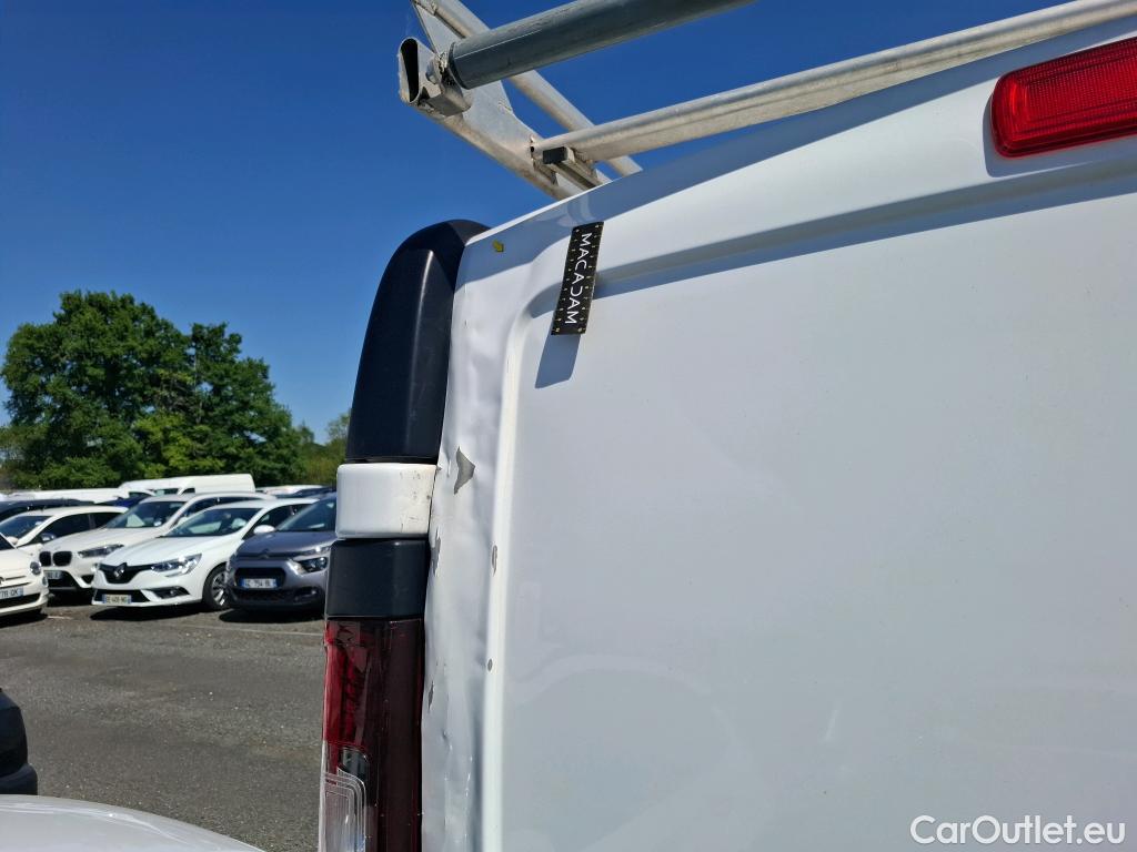  Renault  Trafic RENAULT  VU 4p Fourgon FG GCFL1H1 1000 dCi95  E6 #2