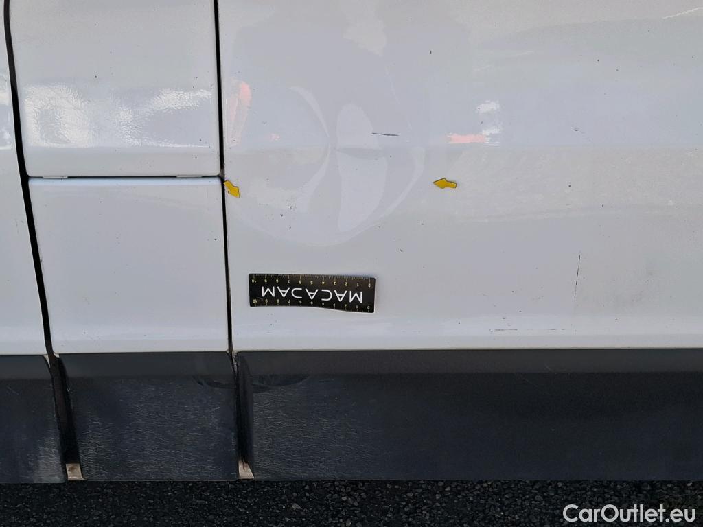  Renault  Trafic RENAULT  VU 4p Fourgon FG GCFL1H1 1000 dCi95  E6 #15