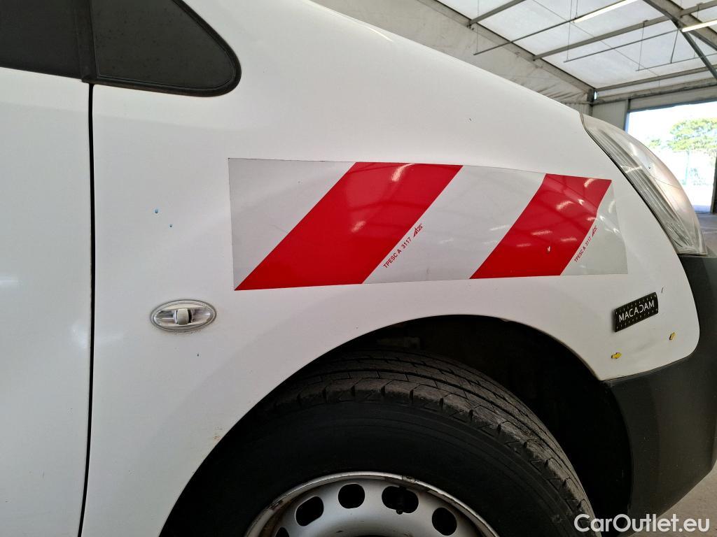  Citroen  Berlingo  Fourgon Club L1 (Court) 1.6 BlueHDi 100CV BVM5 E6 #9