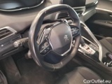  Peugeot  3008 PEUGEOT  / 2020 / 5P / SUV BLUEHDI 130 EAT8 SeS ALLURE #104