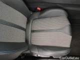 Peugeot  3008 PEUGEOT  / 2020 / 5P / SUV BLUEHDI 130 SeS ALLURE #14