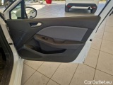  Renault  Clio RENAULT  / 2019 / 5P / BERLINA 1.0 TCE 74KW BUSINESS #187