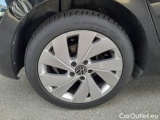  Volkswagen  Golf  VOLKSWAGEN / 2019 / 5P / BERLINA 2.0 TDI SCR STYLE DSG #76
