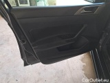  Volkswagen  Polo VOLKSWAGEN  / 2017 / 5P / BERLINA 1.0 TSI BUSINESS COMFORTLINE #120