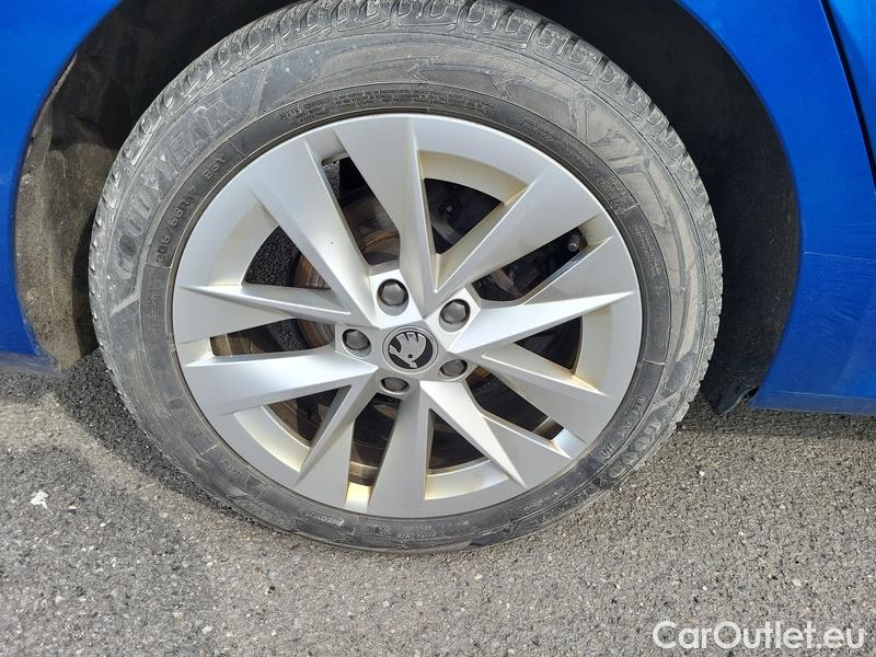  Skoda  Octavia  Combi (NX3)(2020) Oct.Combi 2.0TDI 110 Style AT #11