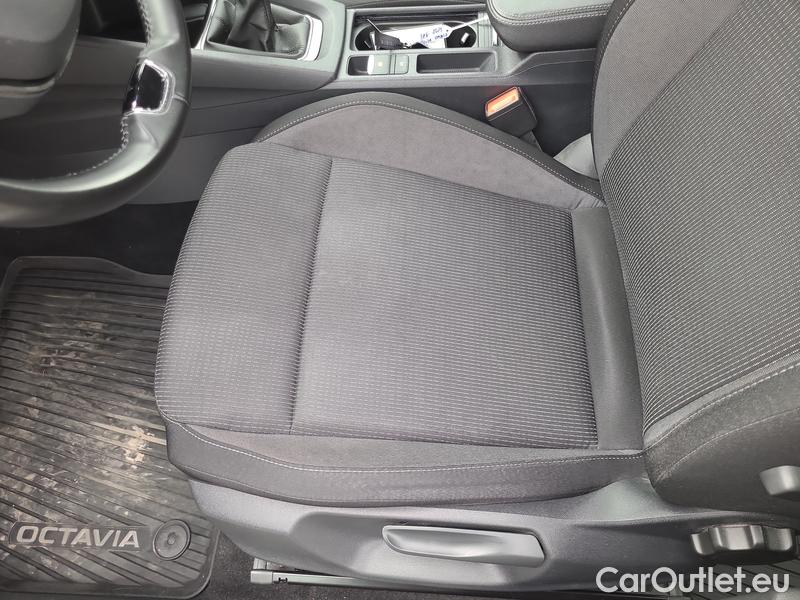  Skoda  Octavia  Lim. (NX3)(2020)  2.0TDI 85 Ambition 5d #6