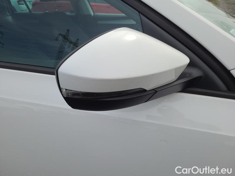  Skoda  Octavia  Combi  (5E5)(03.2017->)  Com 1.6TDI 85 Ambition #29