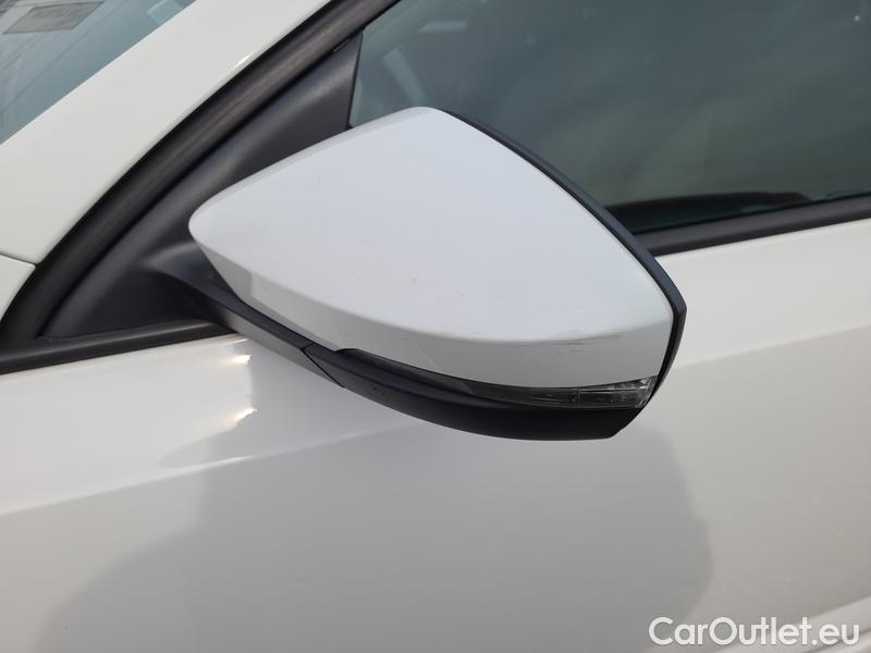  Skoda  Octavia  Combi  (5E5)(03.2017->)  Com 1.6TDI 85 Ambition #4