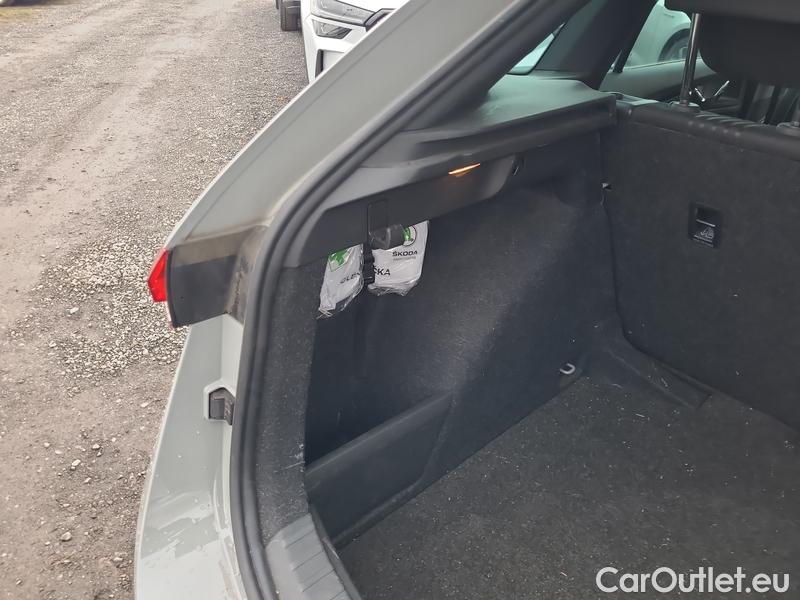  Skoda  Scala  (NW) (2019)  1.0 TSI 81 Monte Carlo #12