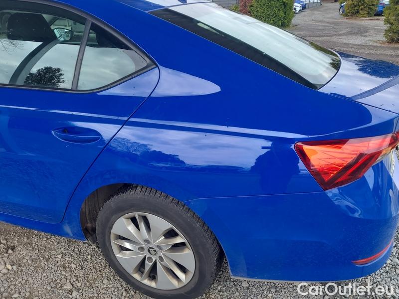  Skoda  Octavia  Lim. (NX3)(2020)  1.0TSI 81 Ambition #5