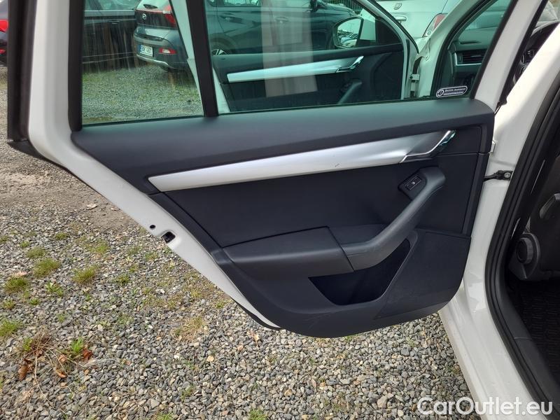  Skoda  Octavia  Combi  (5E5)(03.2017->)  Com 1.6TDI 85 Ambition #21