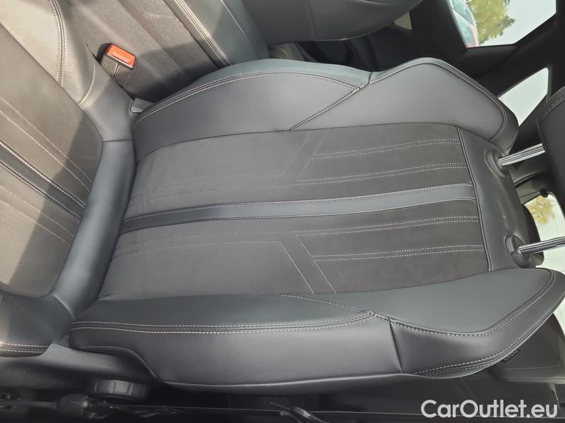  Peugeot  3008  (2016)  1.5BHDi 130 GT AT #8