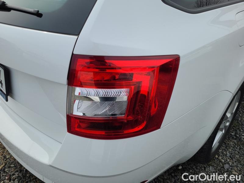  Skoda  Octavia  Combi  (5E5)(03.2017->)  Com 1.6TDI 85 Ambition #30