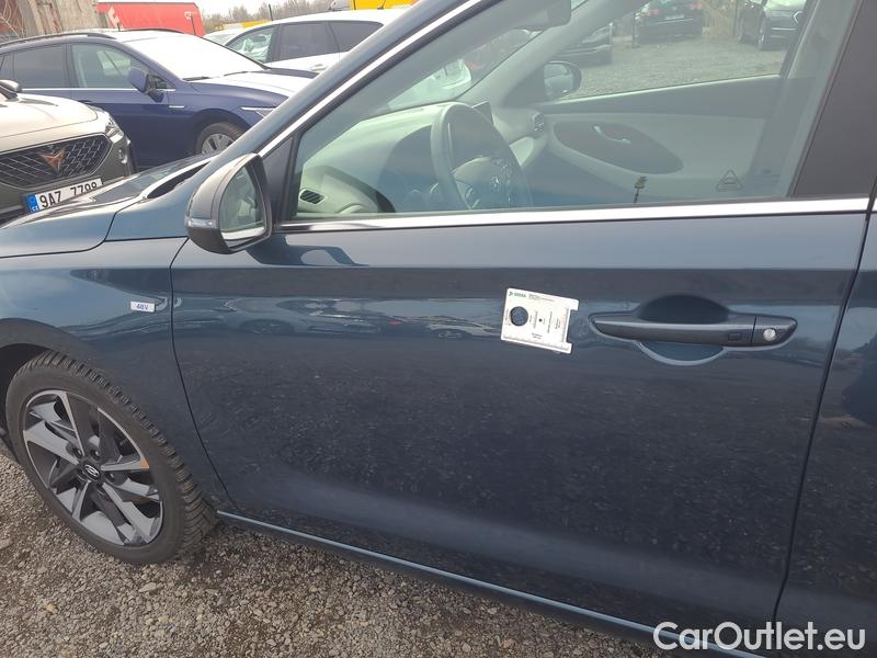  Hyundai  i30   cw (PD)(2017->)  kom.1.5T-GDI Style AT 5d #19