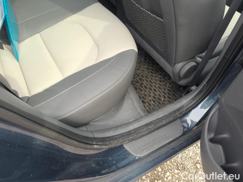  Hyundai  i30   cw (PD)(2017->)  kom.1.5T-GDI Style AT 5d #12