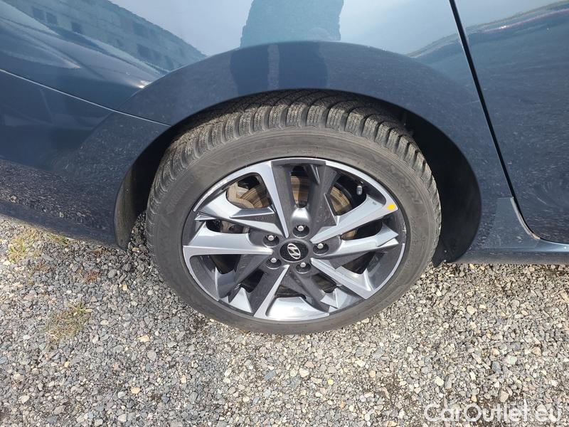  Hyundai  i30   cw (PD)(2017->)  kom.1.5T-GDI Style AT 5d #8