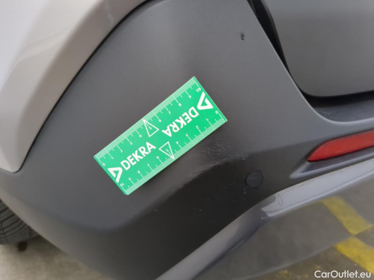 Toyota  RAV4 TOYOTA  Hybride 5p SUV 2WD Dynamic Business #11