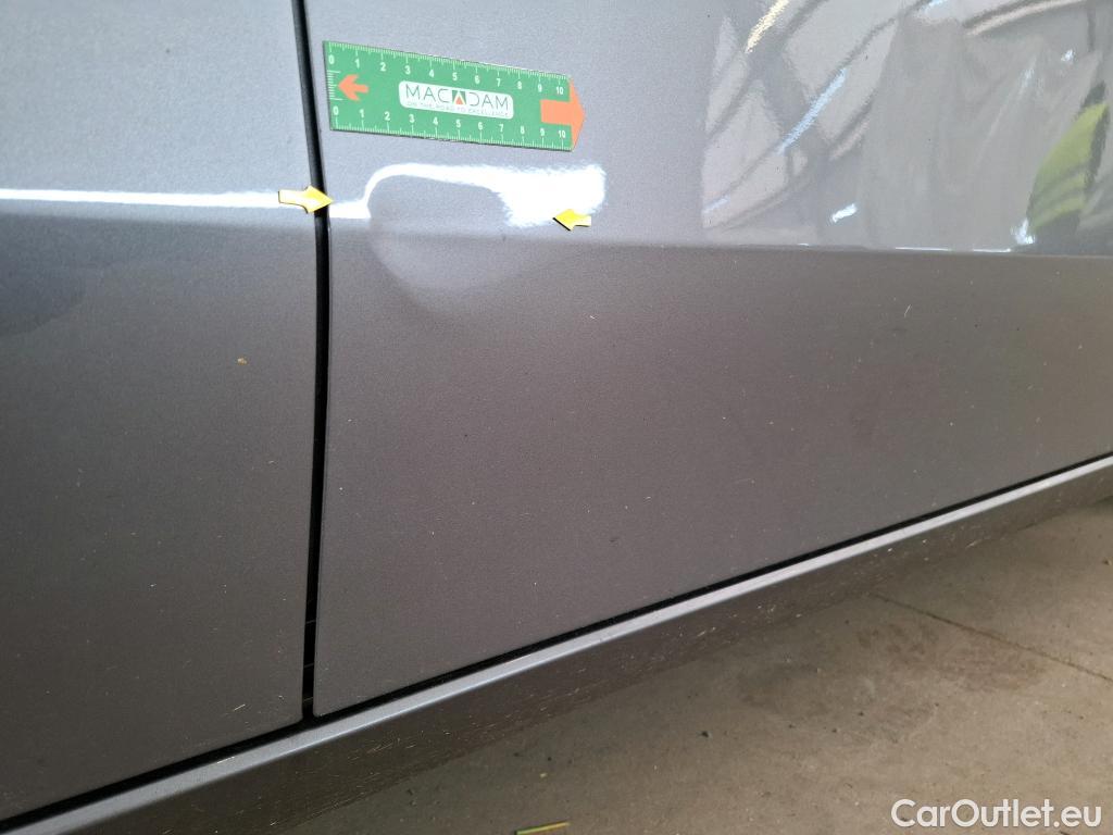  Mercedes  A-Klasse MERCEDES-BENZ Classe A Compact / 2018 / 5P / Berline A 200 d Progressive Line 8G-DCT #2