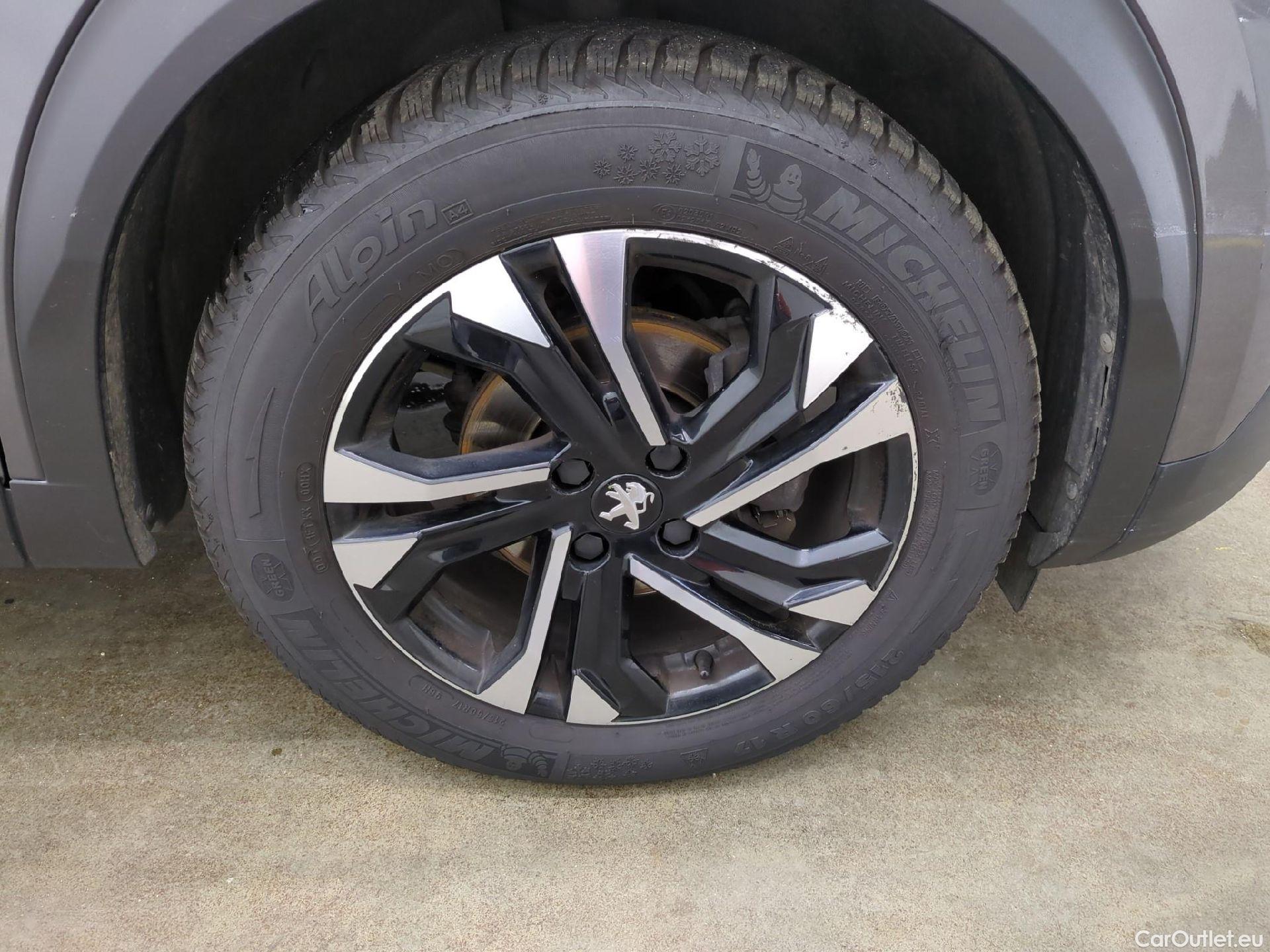  Peugeot  2008  Allure Pack 1.5 HDi 110CV BVM6 E6d #10