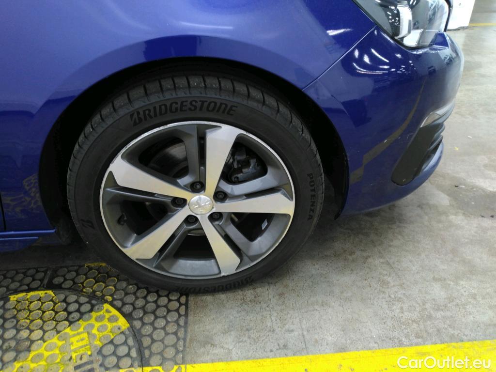  Peugeot  308 PEUGEOT  SW / 2017 / 5P / Break BlueHDi 150 S&S GT Line #17