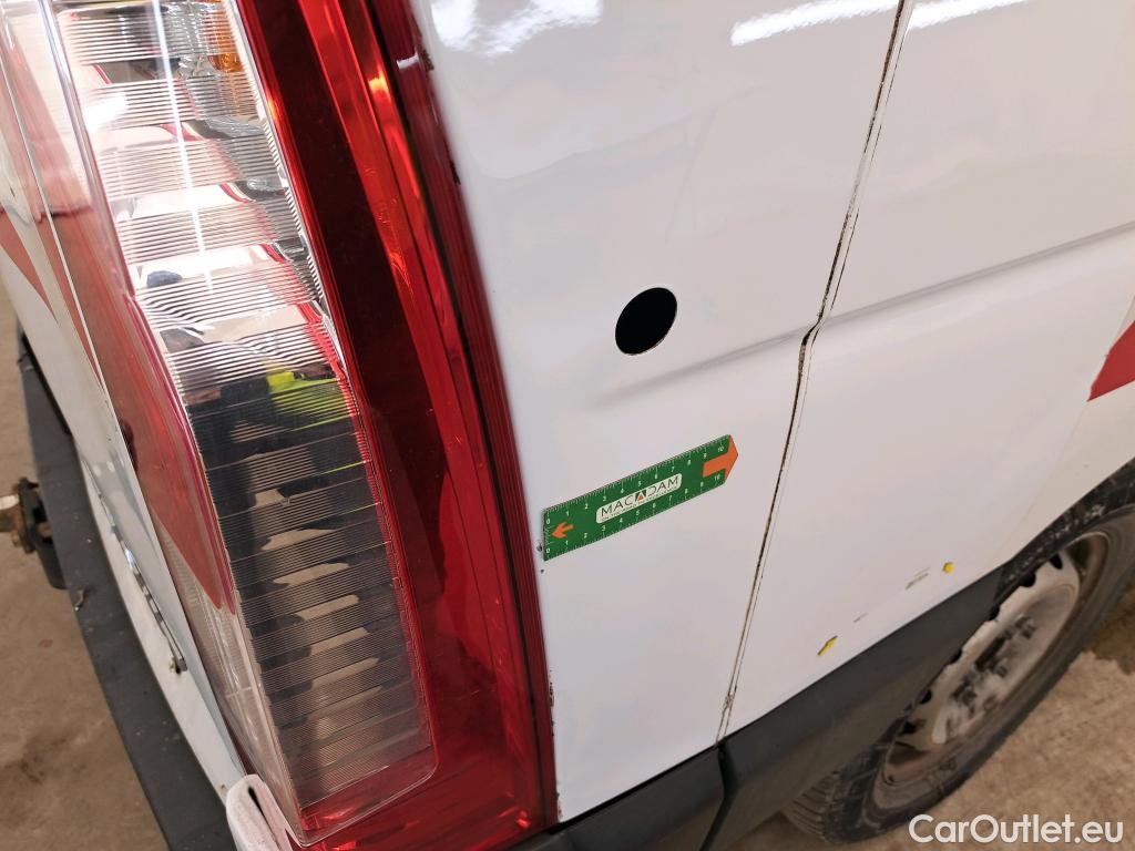  Renault  Master  III Fourgon L2H2 3 5 Grand Confort dCi 130CV BVM6 E6 #73