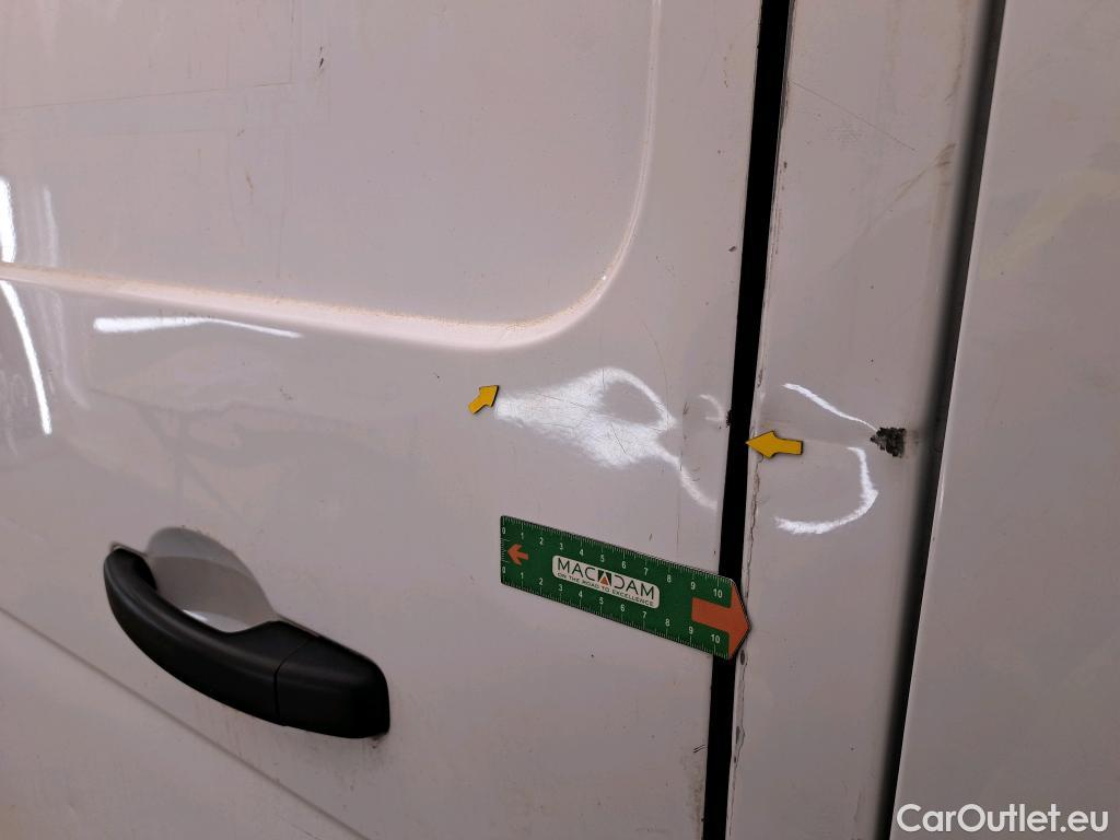  Renault  Master  III Fourgon L2H2 3 5 Grand Confort dCi 130CV BVM6 E6 #17