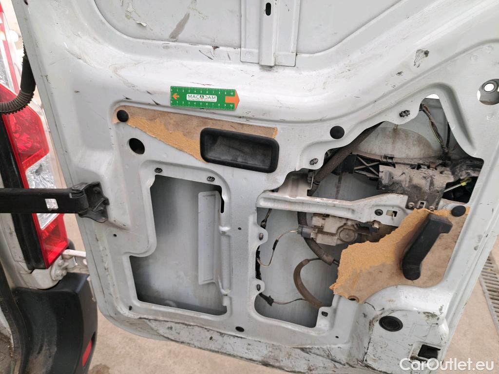  Renault  Master  III Fourgon L2H2 3 5 Grand Confort dCi 130CV BVM6 E6 #82