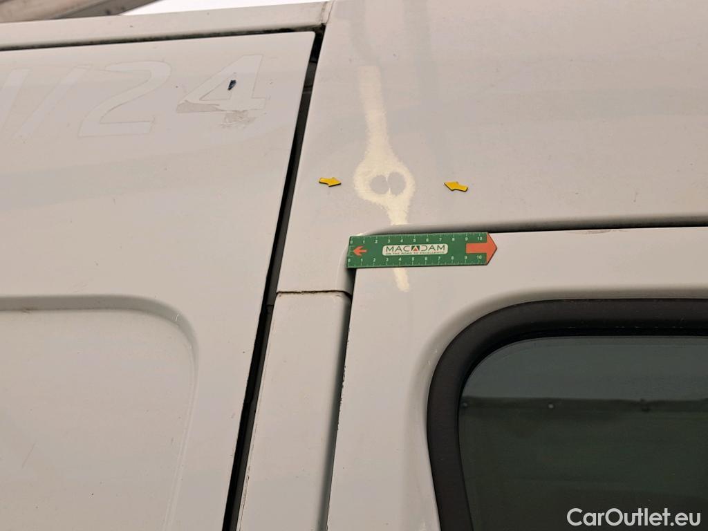  Renault  Master  III Fourgon L2H2 3 5 Grand Confort dCi 130CV BVM6 E6 #90
