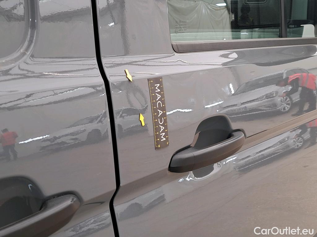  Volkswagen  Crafter  Fourgon Fourgon 35 mittlerer Radstand mit Hochdach FWD 2.0 #21