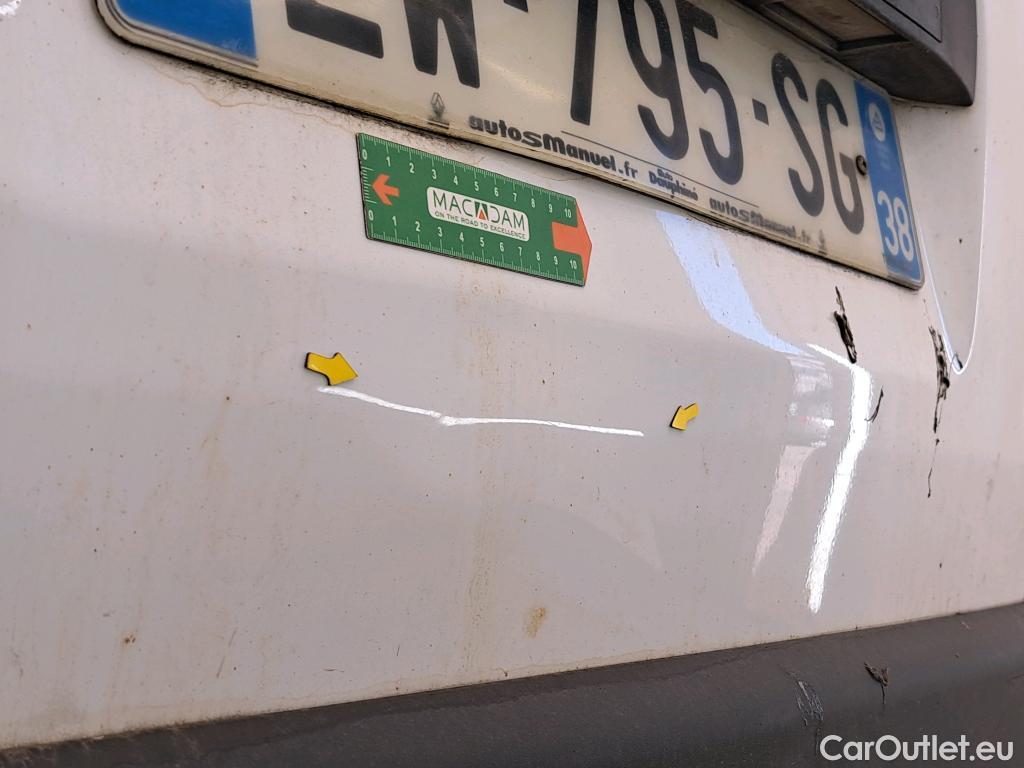  Renault  Master  III Fourgon L2H2 3 5 Grand Confort dCi 130CV BVM6 E6 #32