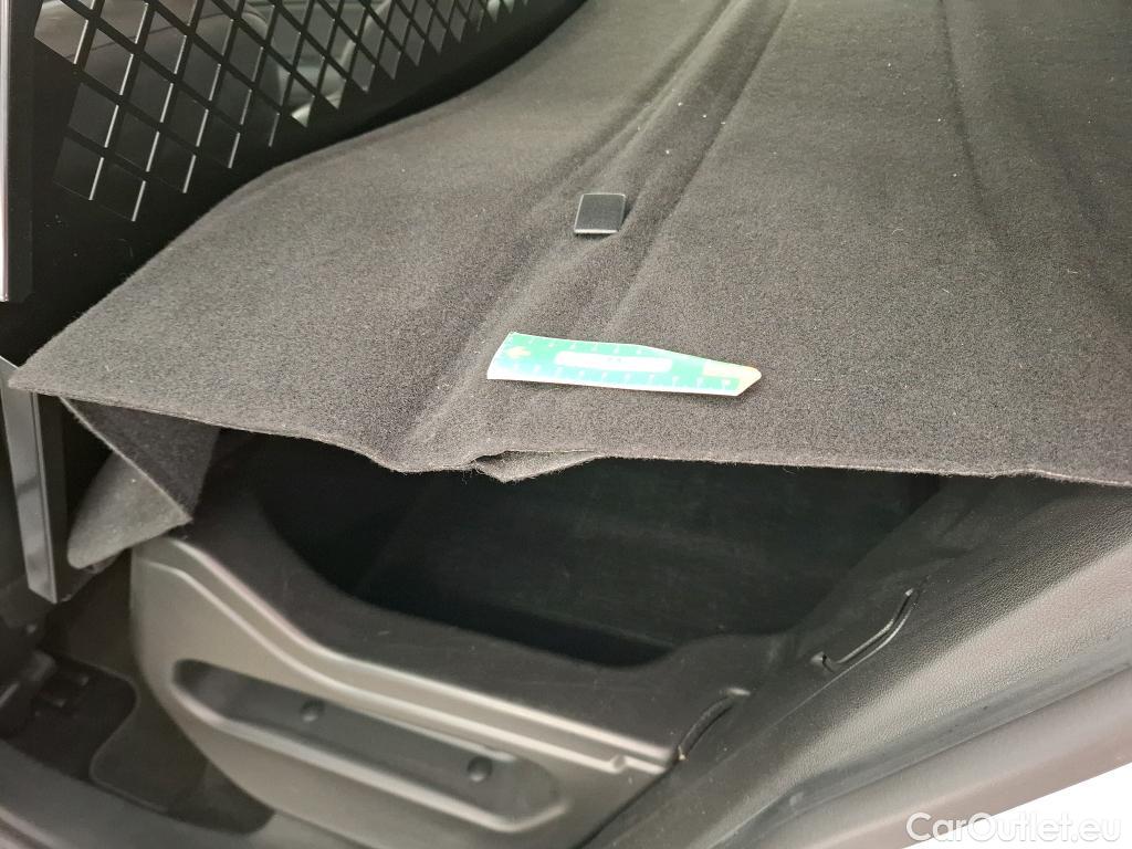  Renault  Megane RENAULT  SOCIETE VF 5p BER Air Nav réversible Energy dCi110 bi-corps VU #16