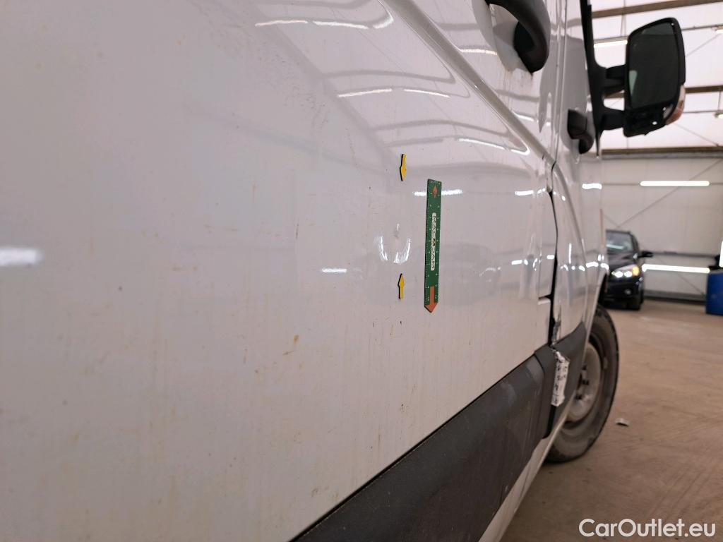  Renault  Master  III Fourgon L2H2 3 5 Grand Confort dCi 130CV BVM6 E6 #16