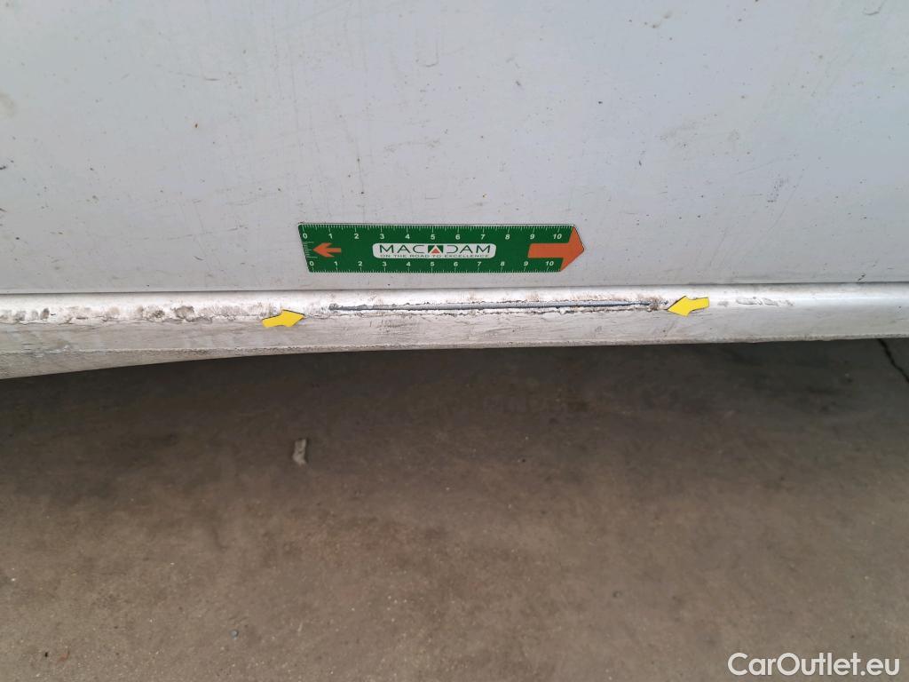  Renault  Master  III Fourgon L2H2 3 5 Grand Confort dCi 130CV BVM6 E6 #66