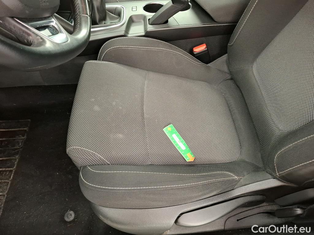  Renault  Megane RENAULT  SOCIETE VF 5p BER Air Nav réversible Energy dCi110 bi-corps VU #23